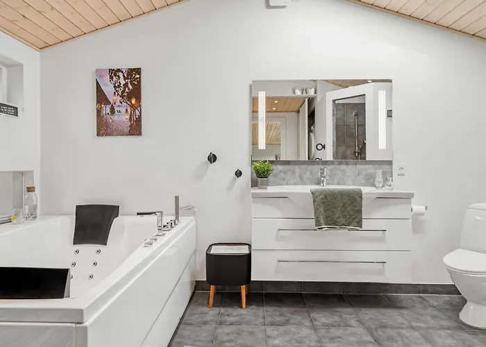 Ulli - 1-6km From The Sea By Interhome בית נופש לוקן